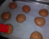 Foto del paso 5 de la receta: Bollitos con pepitas de chocolate y galletas