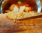 Foto del paso 2 de la receta: Guiso de guisantes secos