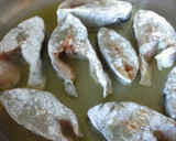 Foto del paso 2 de la receta Cazuela de corvina con almejas y guisantes