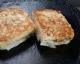 A picture of step 5 of Kacchi Dabeli.
