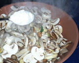 Foto del paso 2 de la receta: Champiñones en salsa de vermut blanco (Sin sal)