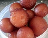 A picture of step 2 of Paneer Gulab Jamun.