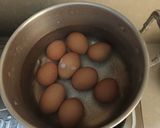 Foto langkah ke 1 dari resep 26. Gulai telur bumbu kuning praktis.