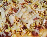 Foto langkah ke 3 dari resep Pizza Sojako (Sosis Jagung Kornet).
