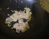 Foto langkah ke 1 dari resep Nasi Goreng Lapchiong (non halal).