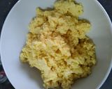 Une image de l'étape 2 de Toast oeufs brouillés.