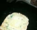 A picture of step 3 of Egg cheese sandwich Egg.