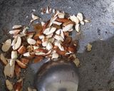 लौकी ची खीर (laukichi kheer recipe in marathi) रेसिपी स्टेप 1 फोटो 