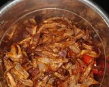 A picture of step 2 of Tomato pakoda curry Sindhi style.