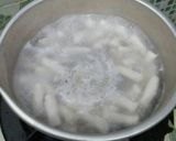 Foto langkah ke 2 dari resep Topokki Asam Manis.