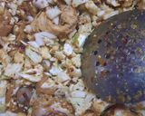 A picture of step 6 of Gobhi gosht.