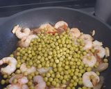 Foto del paso 2 de la receta: Tagliatelli con gambas en salsa de queso azul
