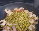 Foto del paso 2 de la receta: Tagliatelli con gambas en salsa de queso azul