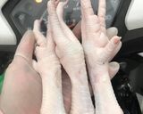Hình bước làm 1 của món Chân gà ngâm sả tắc