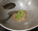 A picture of step 2 of Radish Greens Stir Fry.