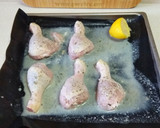 Foto del paso 1 de la receta: Muslitos de pollo cubiertos de tahín
