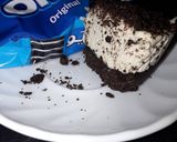 A picture of step 7 of Oreo cheese cake.