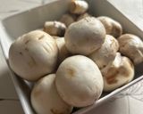 Medvehagymás juhtúrós gombafejek recept fázis 1 fotója