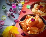 A picture of step 5 of Gujiya.