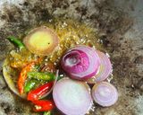 Gambar langkah 4 resipi Gelama Pekasam Goreng Kering.