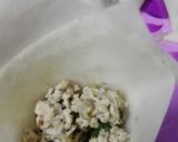A picture of step 2 of Cheesey chicken smosa.