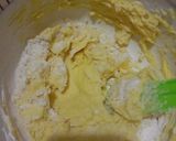 Foto langkah ke 2 dari resep Thumb print cookies / kue kering kacang cokelat.