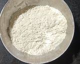 A picture of step 2 of Alu Methi Paratha.