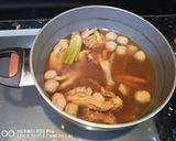 รูปขั้นตอนการทำที่ 3 ของ ก๋วยเตี๋ยวไก่​