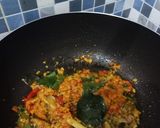 Foto langkah ke 4 dari resep Gulai Cumi Isi Tahu.