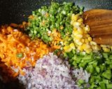 A picture of step 3 of Vegetable Vermicelli upma.