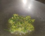 A picture of step 4 of Spring Onion Pakoda /Fritters.