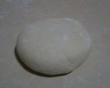 A picture of step 4 of Soft layerd chapati.