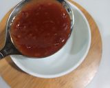 A picture of step 1 of Yogurt chilli dip.
