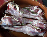 Foto del paso 1 de la receta: Pierna de cabrito al horno