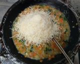 Foto langkah ke 5 dari resep Crackers Goreng isi Ragout Keju.