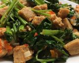 Foto langkah ke 8 dari resep Tumis kangkung sambal oncom.