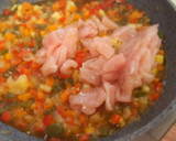 Foto del paso 3 de la receta: Fideos de arroz chino con verduras y pollo