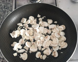 Foto del paso 5 de la receta: Arroz con carne picada y champiñones (y mas)