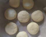 Foto langkah ke 8 dari resep Donat mini.