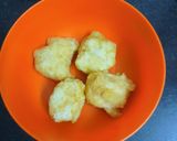 A picture of step 6 of Dahi vada.