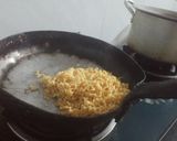 Hình bước làm 5 của món Mì xào tương đen cayy