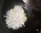 Foto langkah ke 2 dari resep Tumis Bawang Teri Medan.