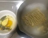 Foto langkah ke 1 dari resep Sandwich Mie Goreng.