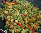 Foto langkah ke 3 dari resep Tumis Pare.