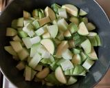 Foto del paso 2 de la receta: Sopa de calabacita con chayote