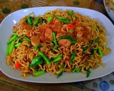 Foto langkah ke 9 dari resep Mi goreng pedas enaakkk.