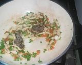A picture of step 4 of Chicken vegetable fried rice.