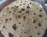 A picture of step 4 of Mayo Paneer Kathi Roll.