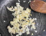 Foto del paso 2 de la receta: Croquetas de arroz y calamar en su tinta