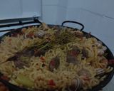 Foto del paso 5 de la receta: Fideua de potro y ajos tiernos (plato tipico valenciano)